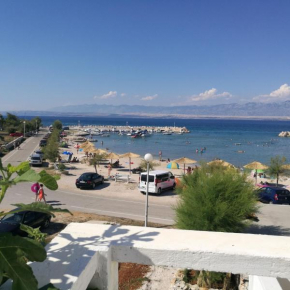 Sea view apartaments, Vir
